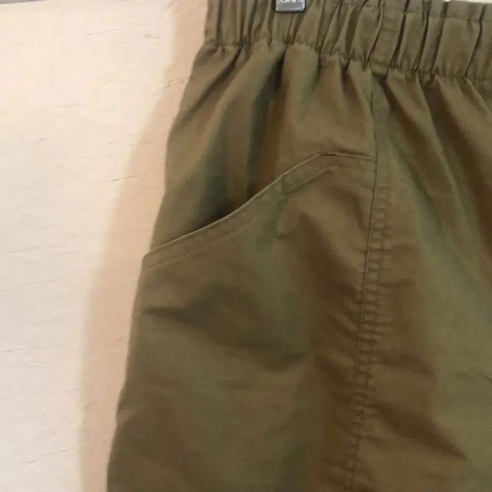 Elastic Waist Olive Green‎ Shorts with Pockets Casual Comfy Everyday